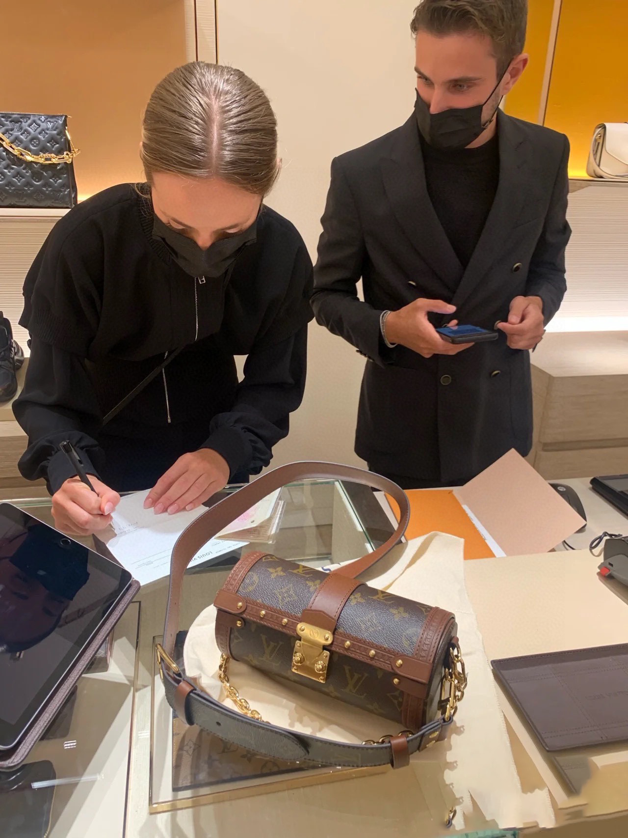 23 years new water wave pattern crossbody bag