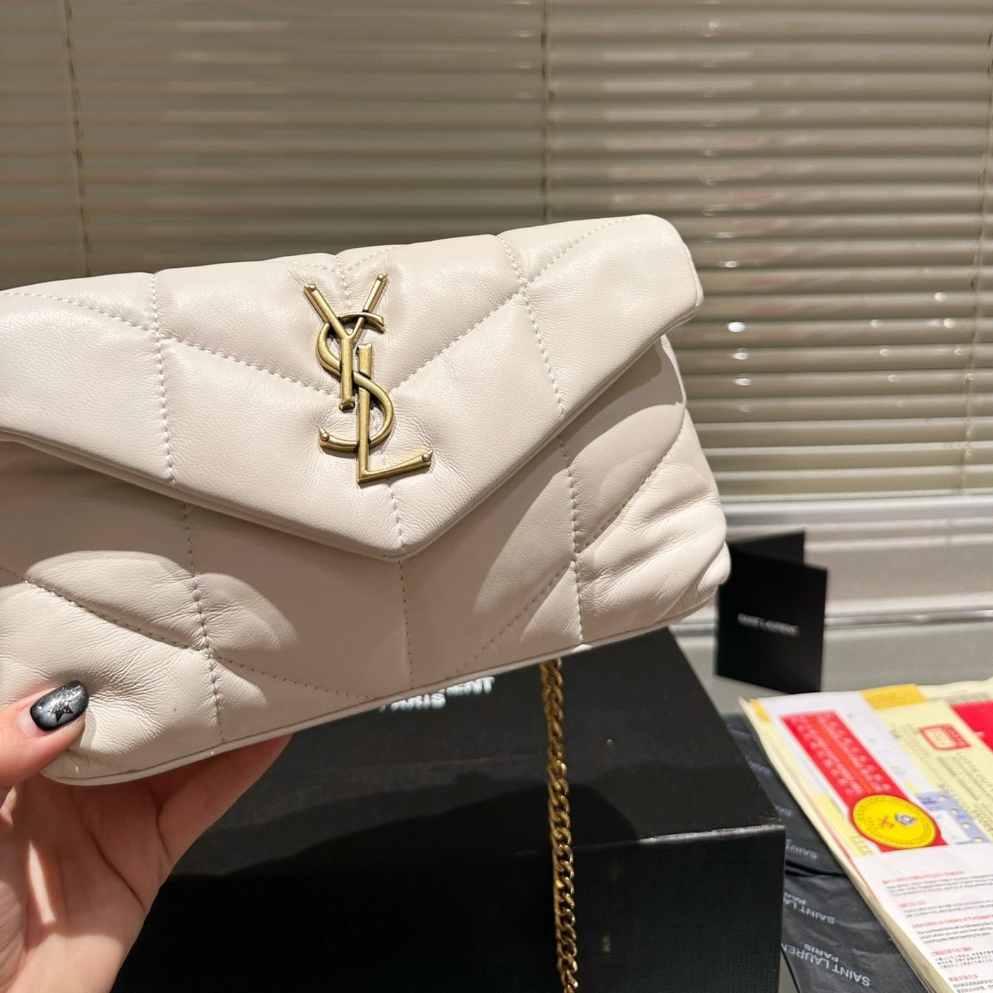 Y    Cloud Bag