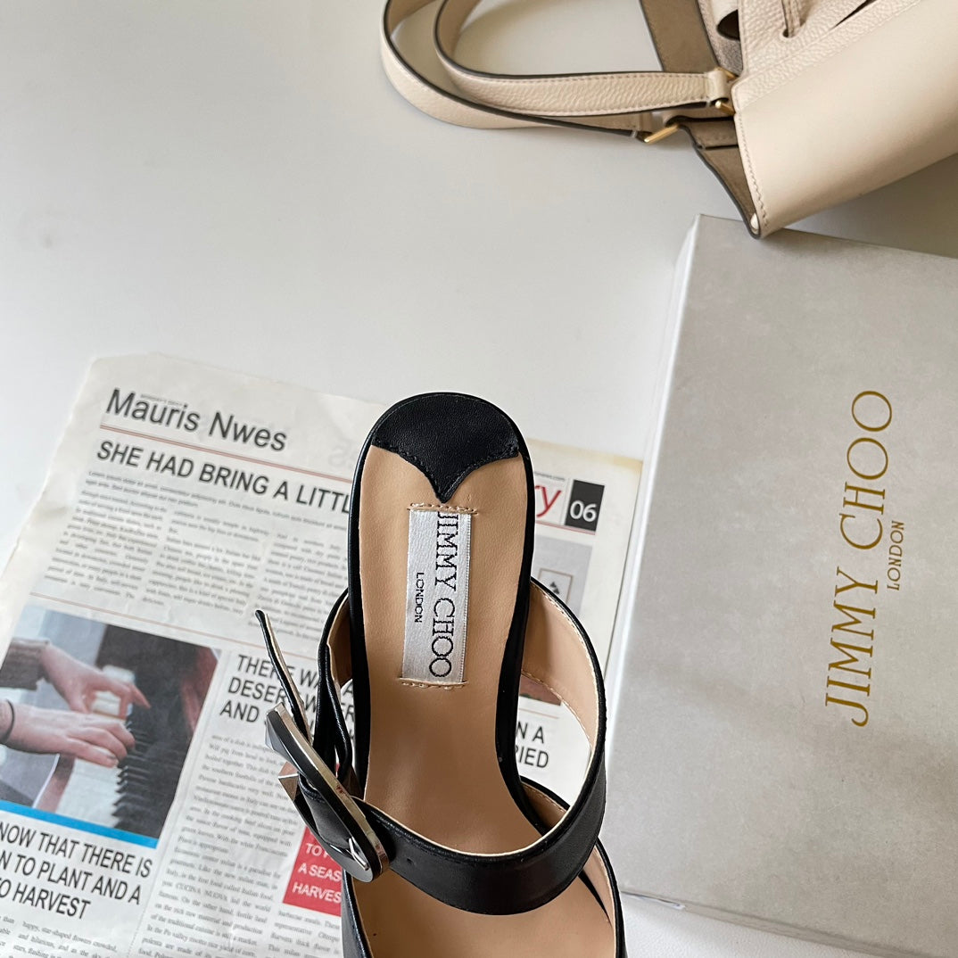 JIM* 23 round buckle high heels