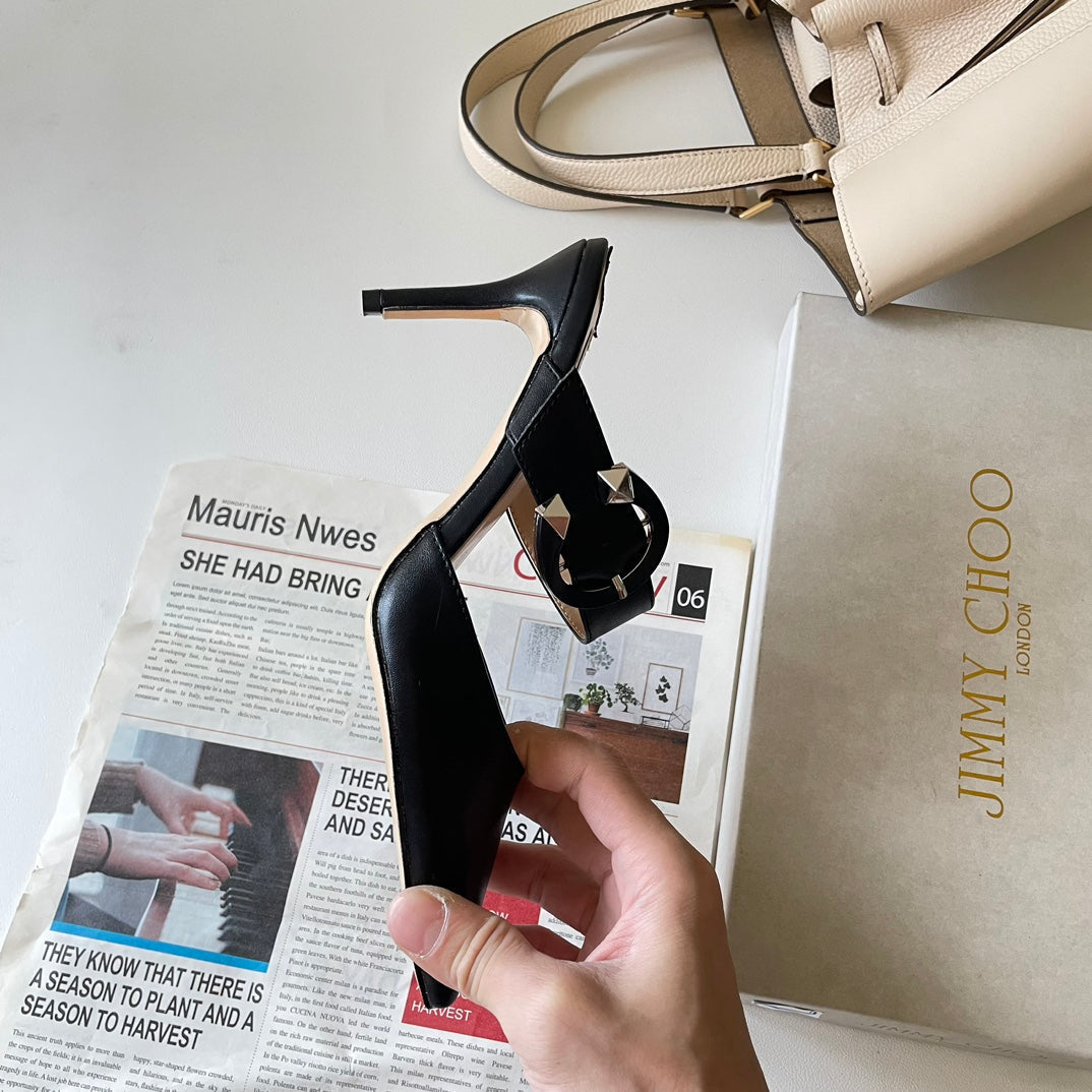 JIM* 23 round buckle high heels