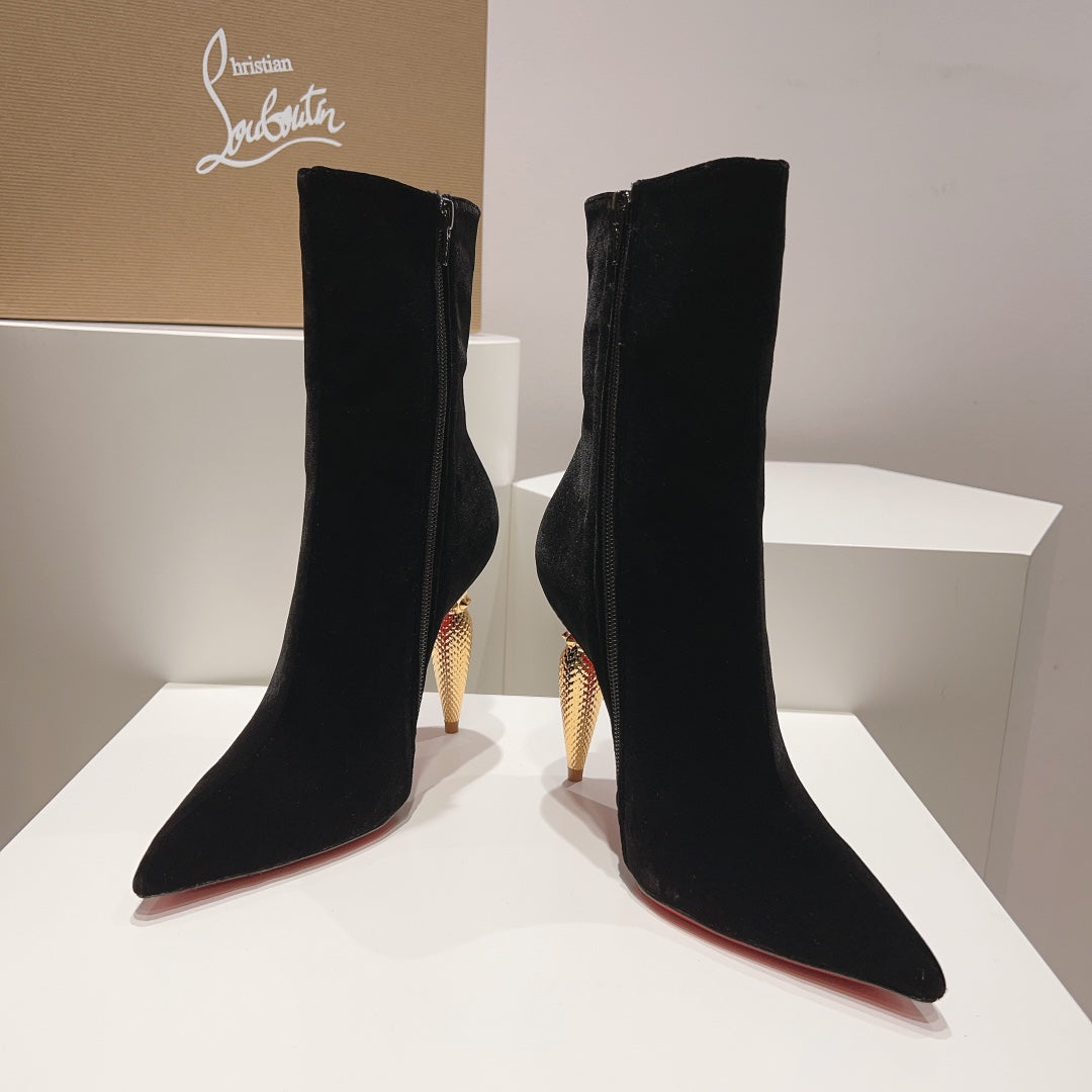 CL* 24 1:1 VIP velvet pumps