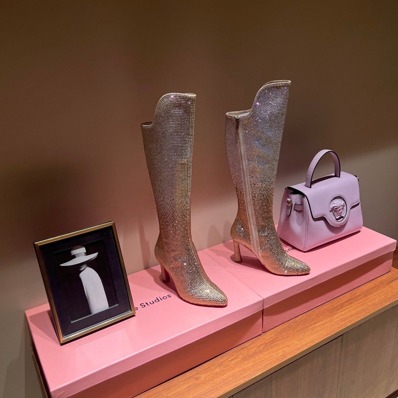 CL 23  1:1 VIP full diamond zipper high heel boots