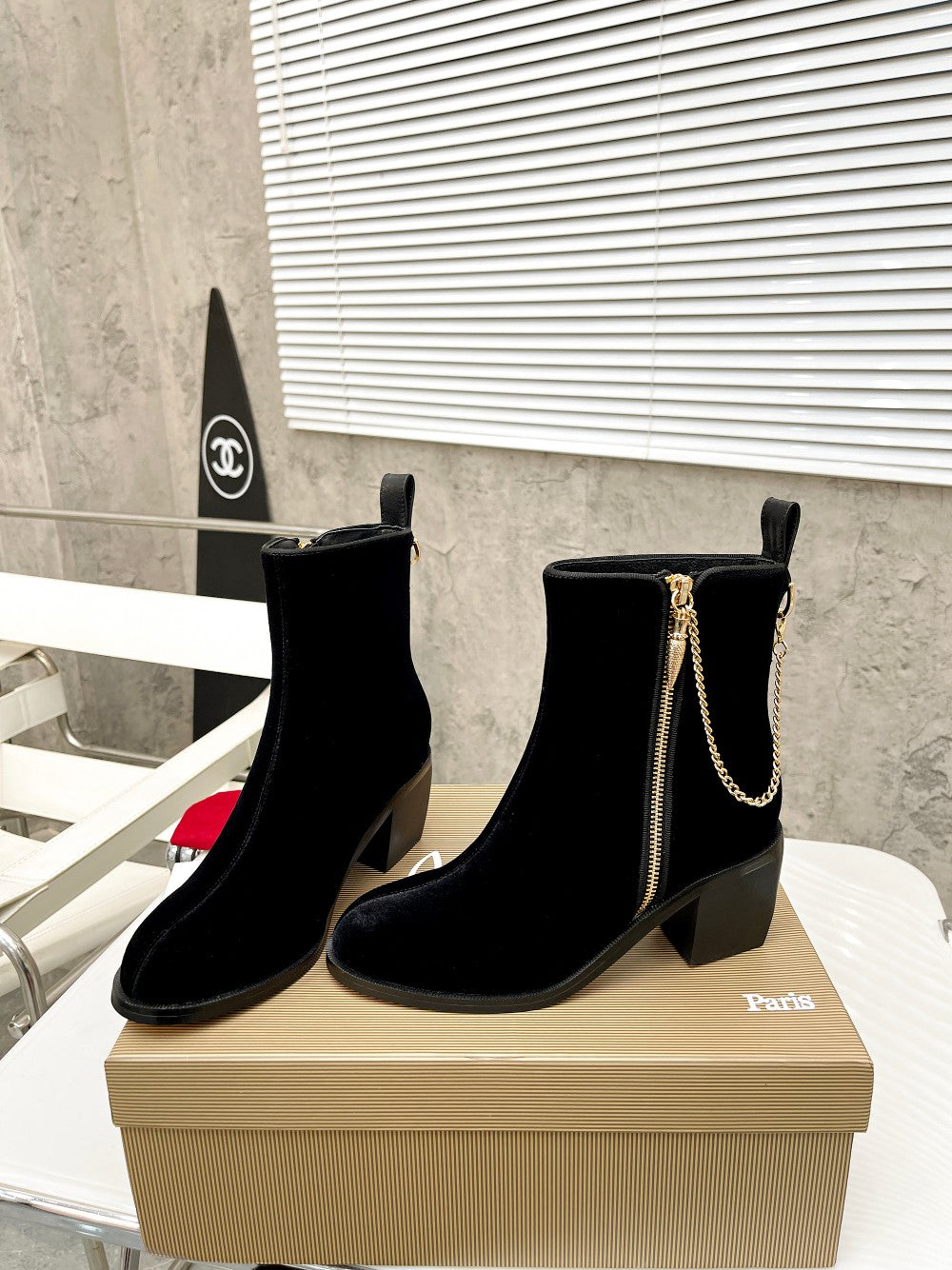 CL*  1:1 VIP Korean velvet platform boots