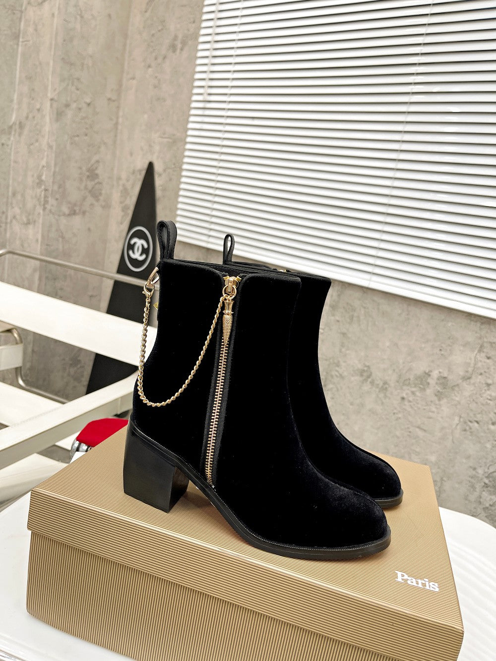 CL*  1:1 VIP Korean velvet platform boots