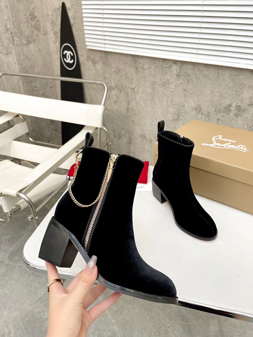 CL*  1:1 VIP Korean velvet platform boots