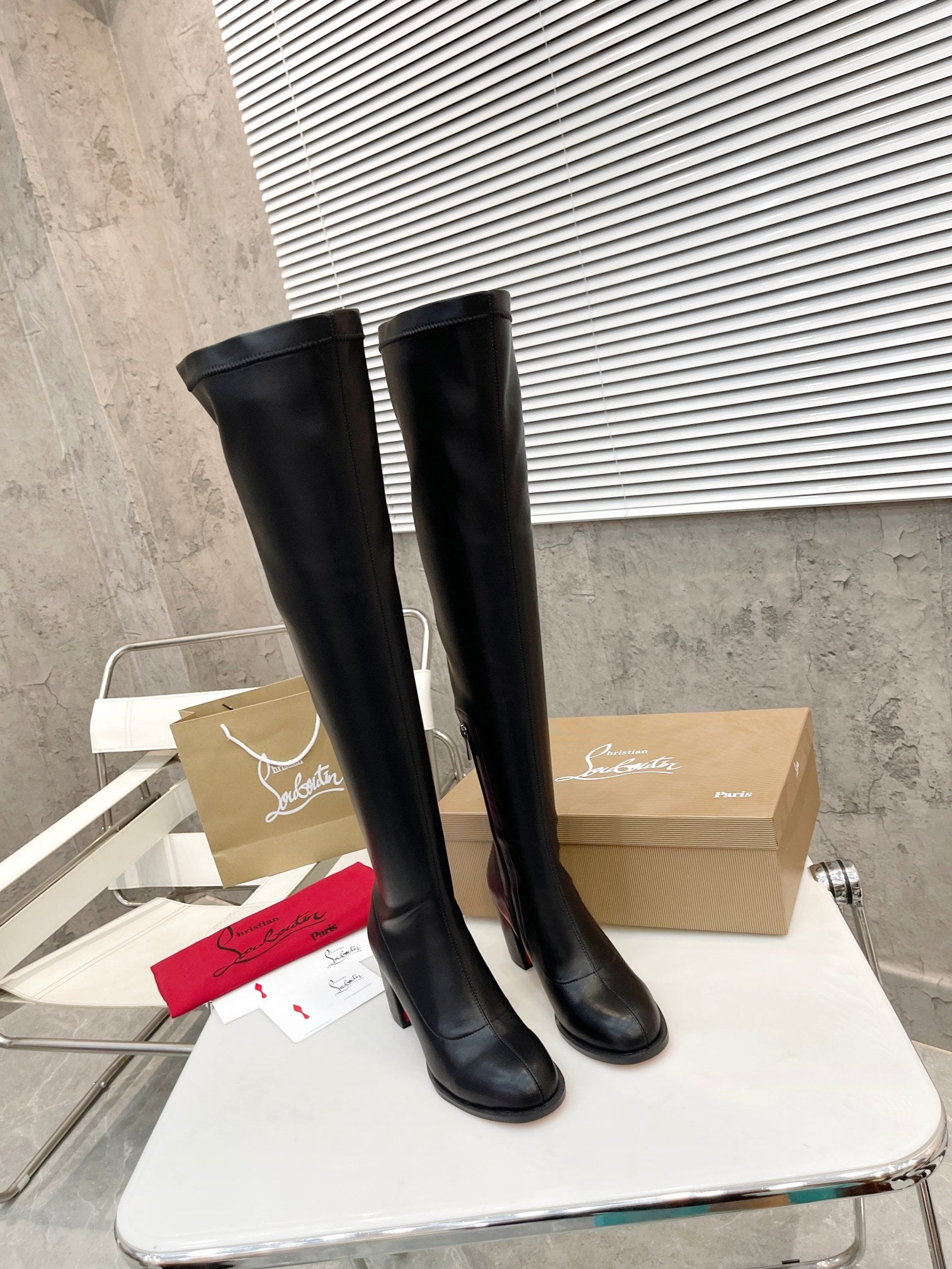 CL*  1:1 VIP velvet boots