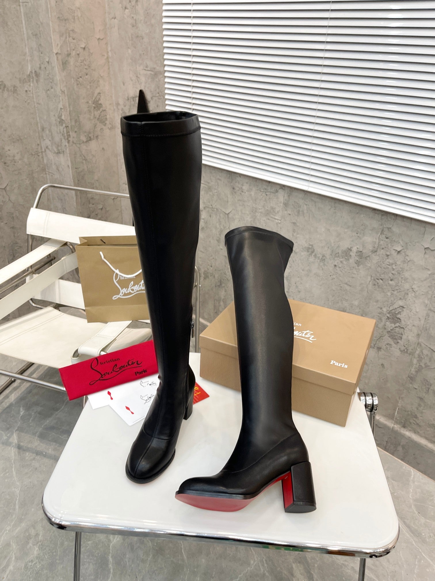 CL*  1:1 VIP velvet boots