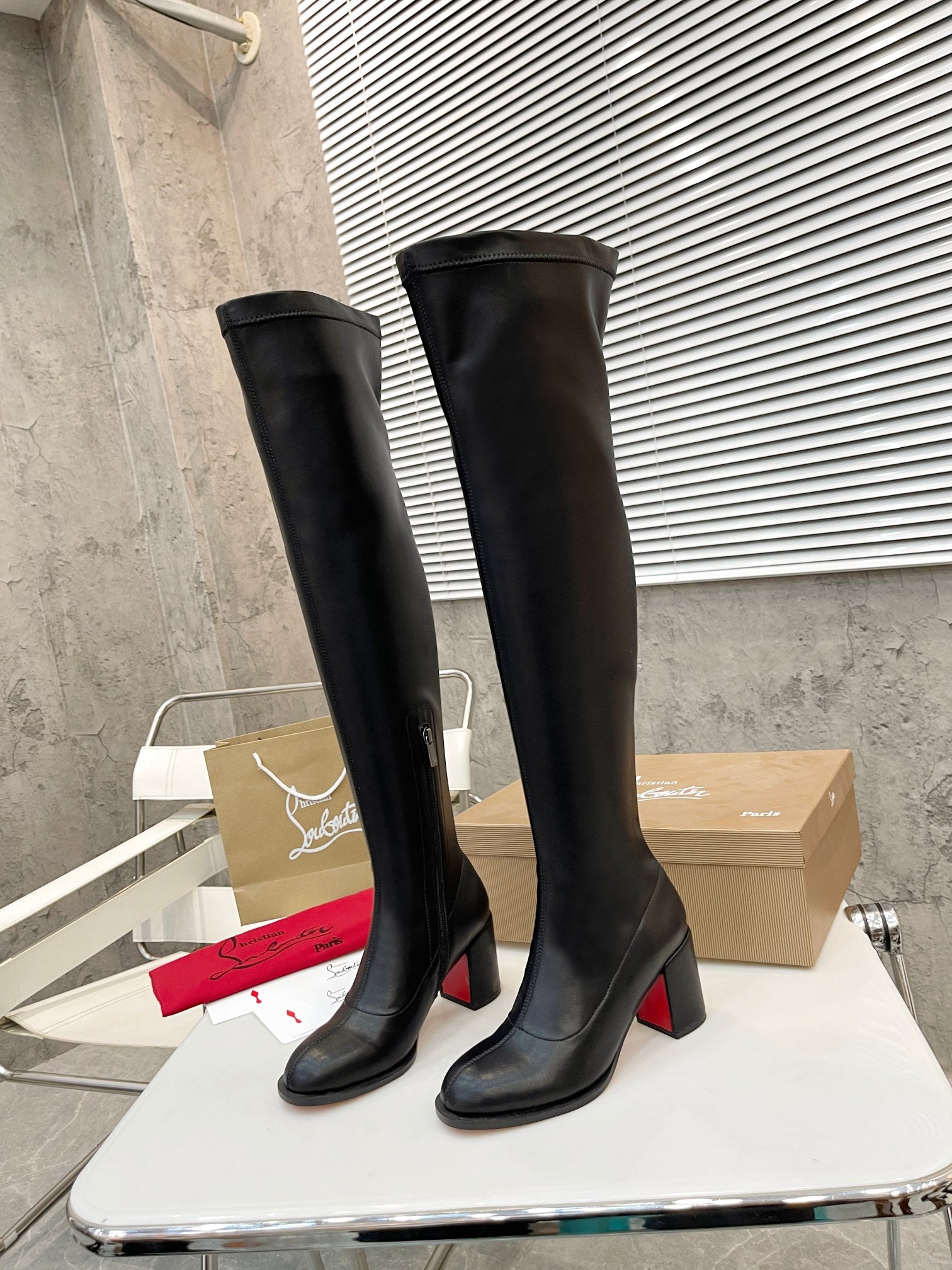 CL*  1:1 VIP velvet boots