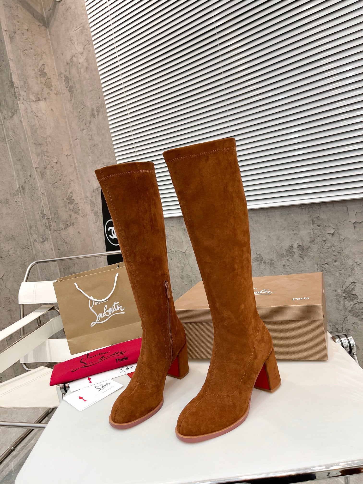 CL*  1:1 VIP velvet boots