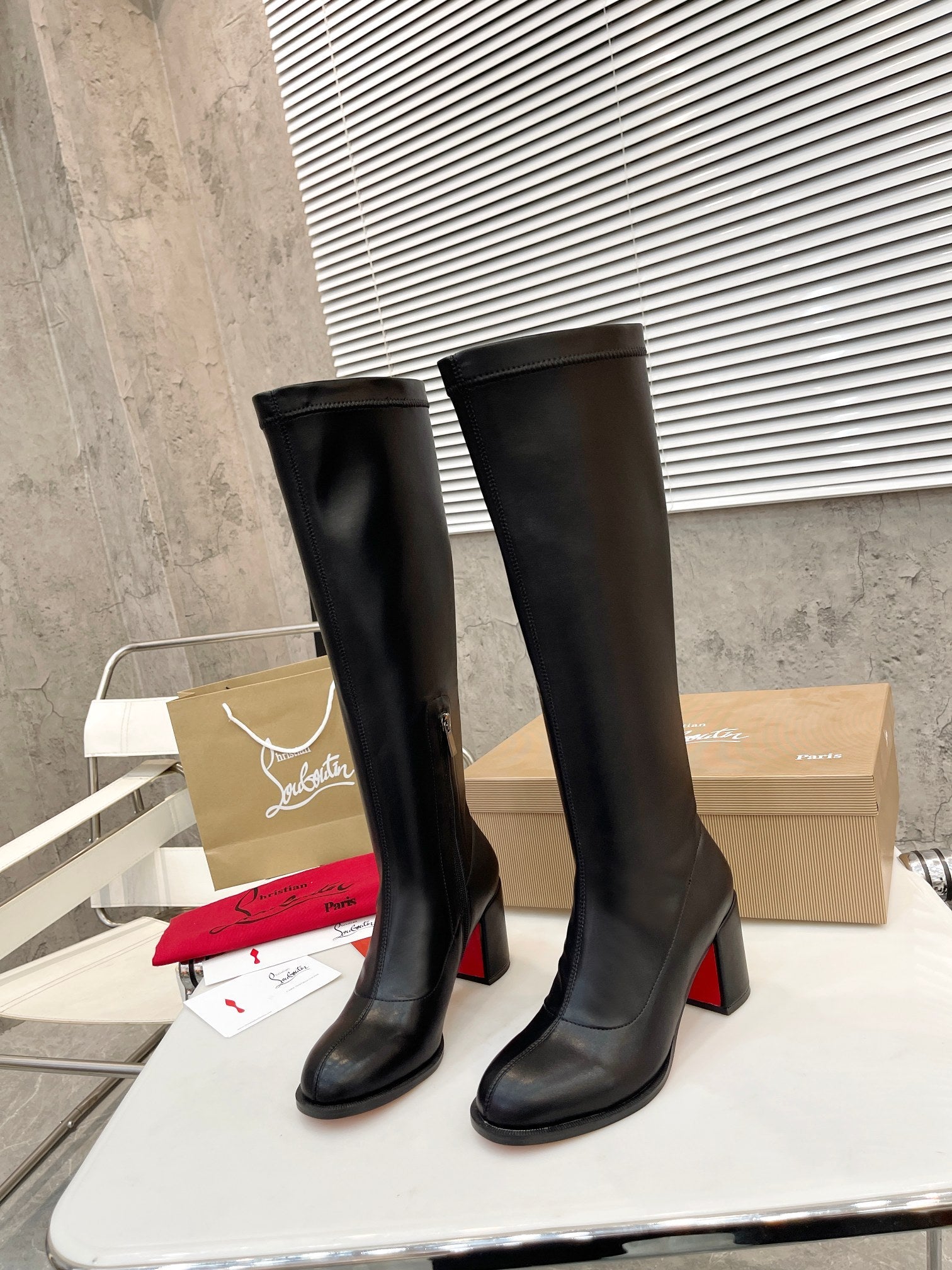 CL*  1:1 VIP velvet boots