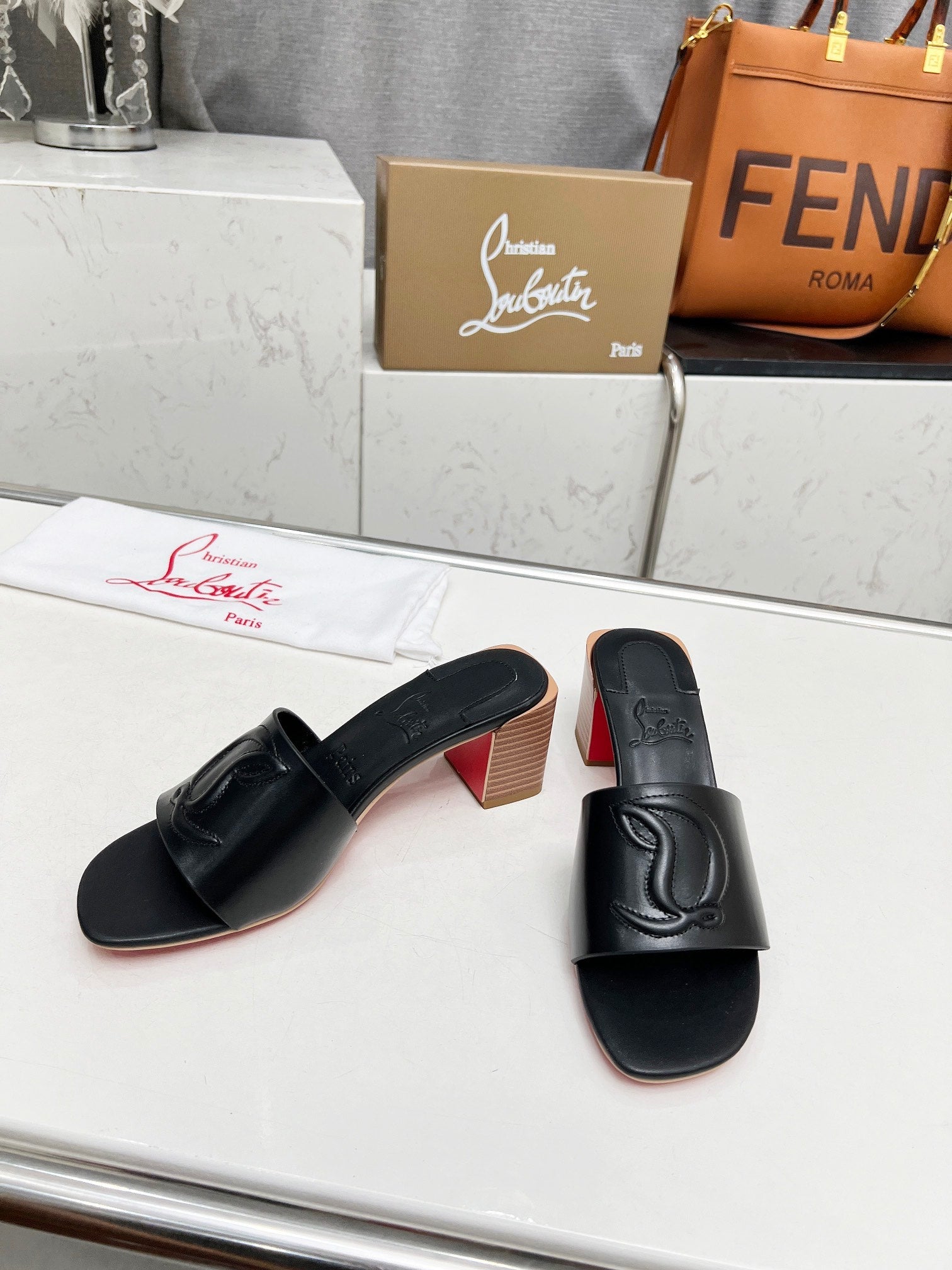 CL* 24 new 1:1 VIP high-heeled slippers