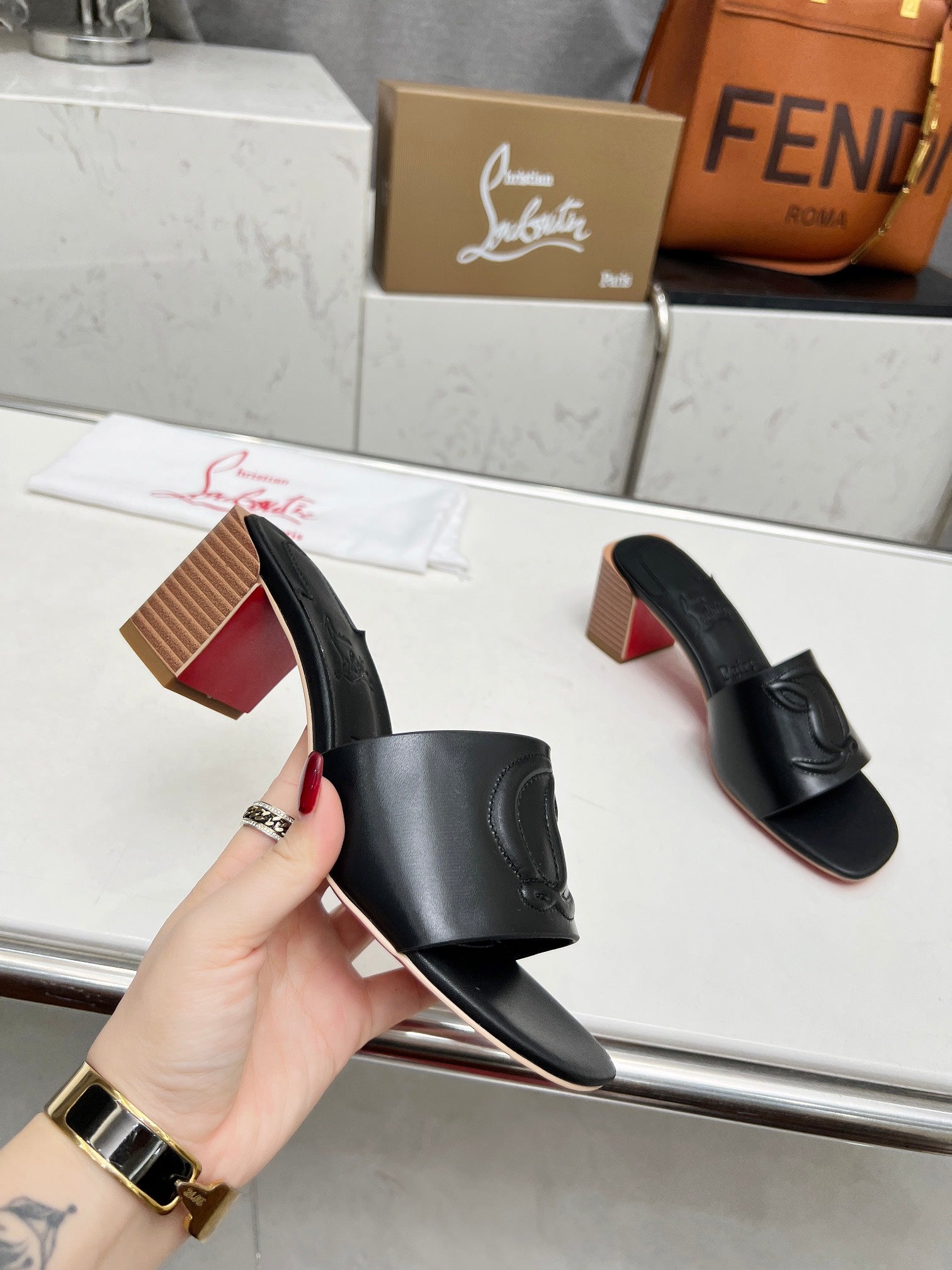 CL* 24 new 1:1 VIP high-heeled slippers