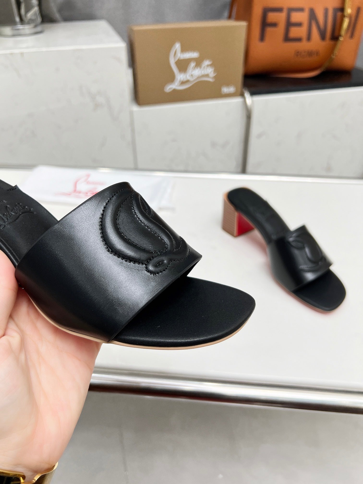 CL* 24 new 1:1 VIP high-heeled slippers