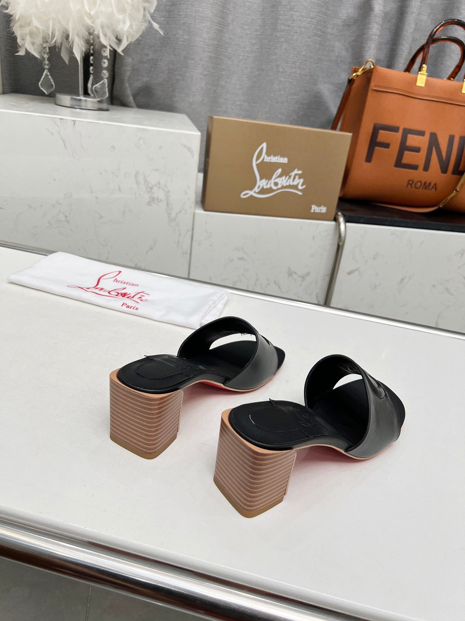 CL* 24 new 1:1 VIP high-heeled slippers