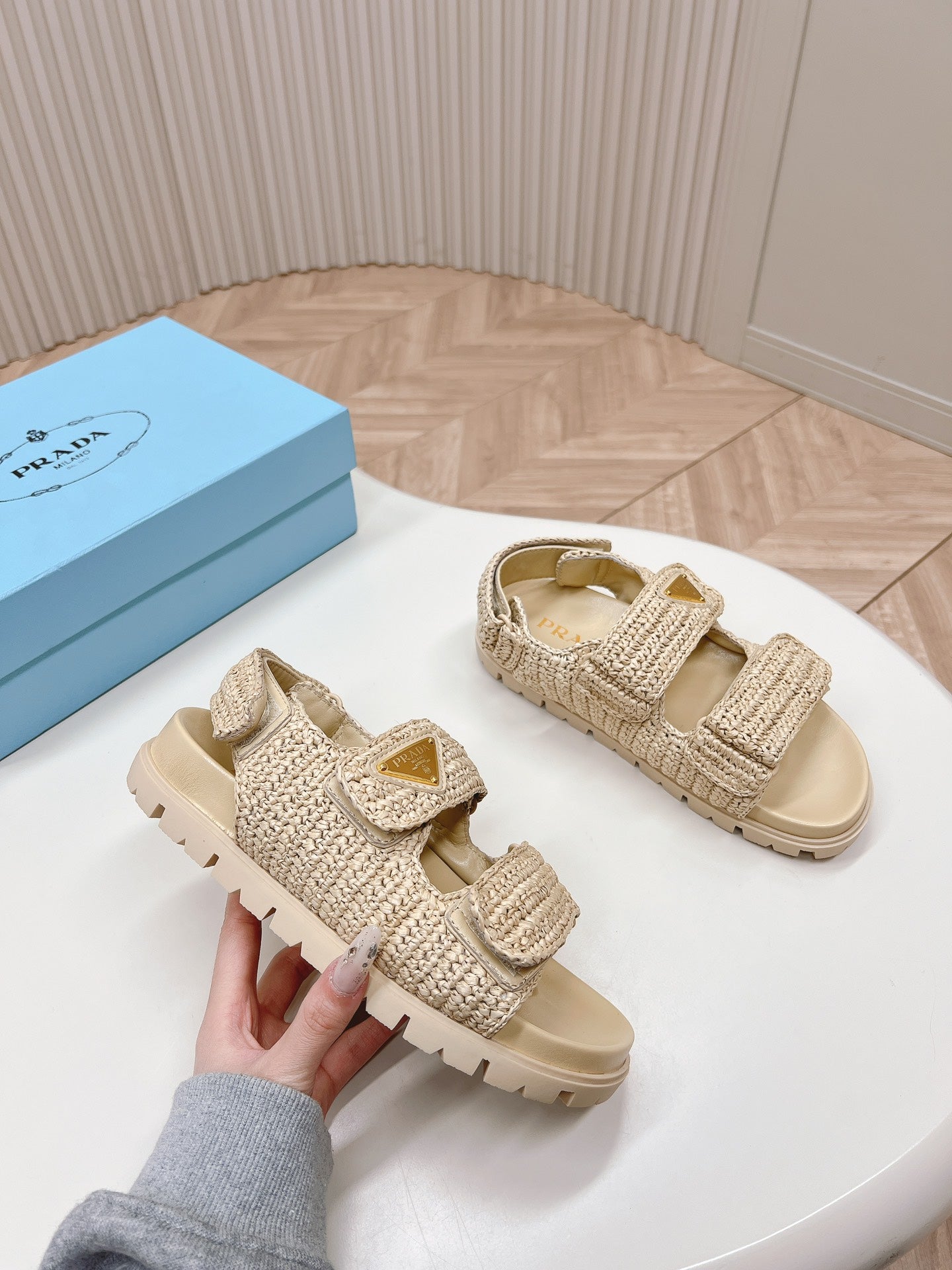 Pra*24 new woven sandals 1:1  VIP