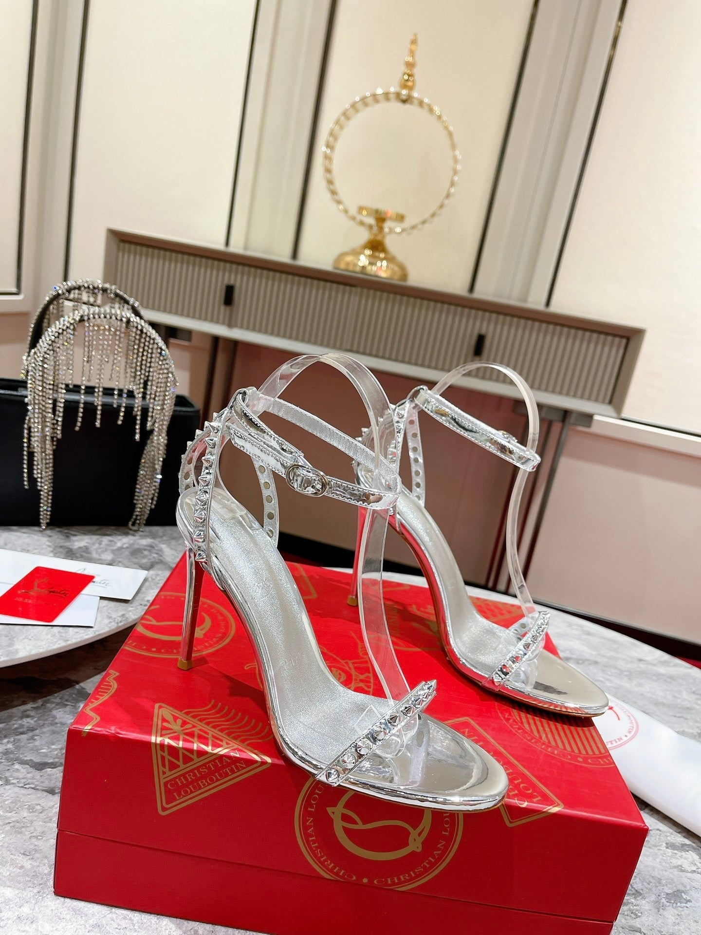 CL*24 spiked one-line sandals 1:1 VIP