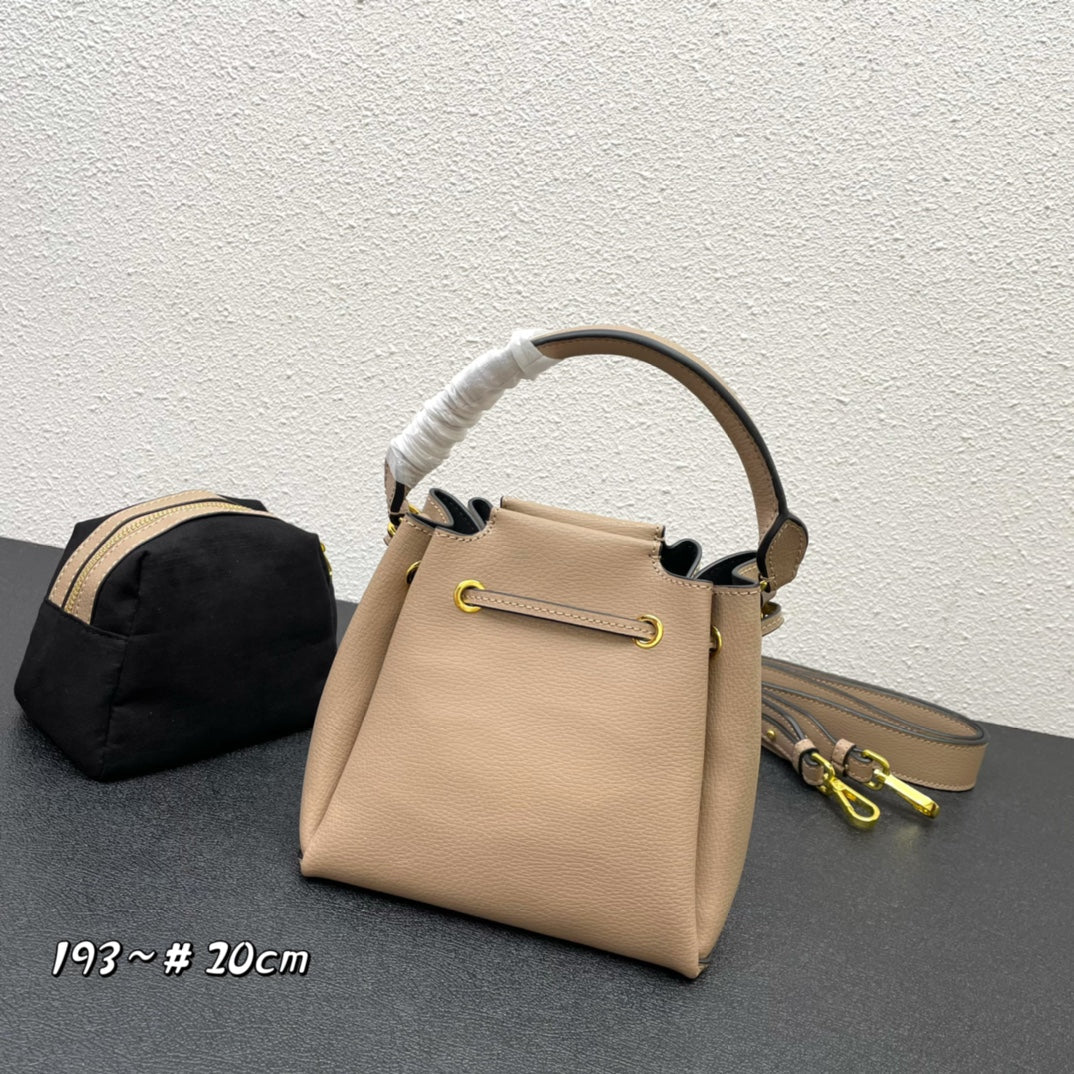PR* 24 new bucket bag