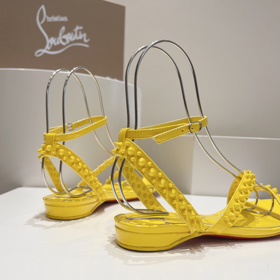 CHRIS* LOUB* 24SS rivet flat sandals 1:1 VIP