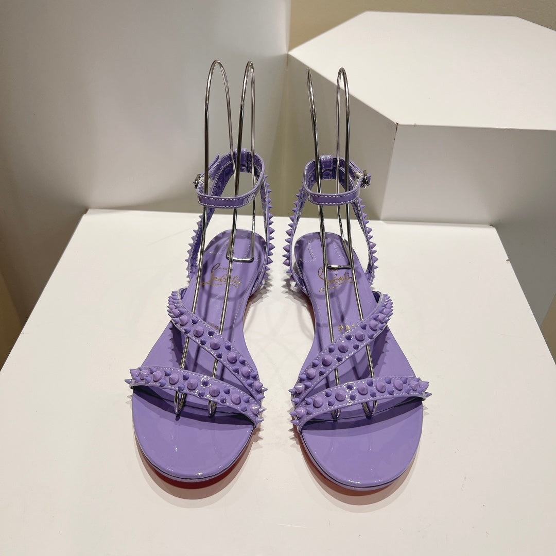 CHRIS* LOUB* 24SS rivet flat sandals 1:1 VIP