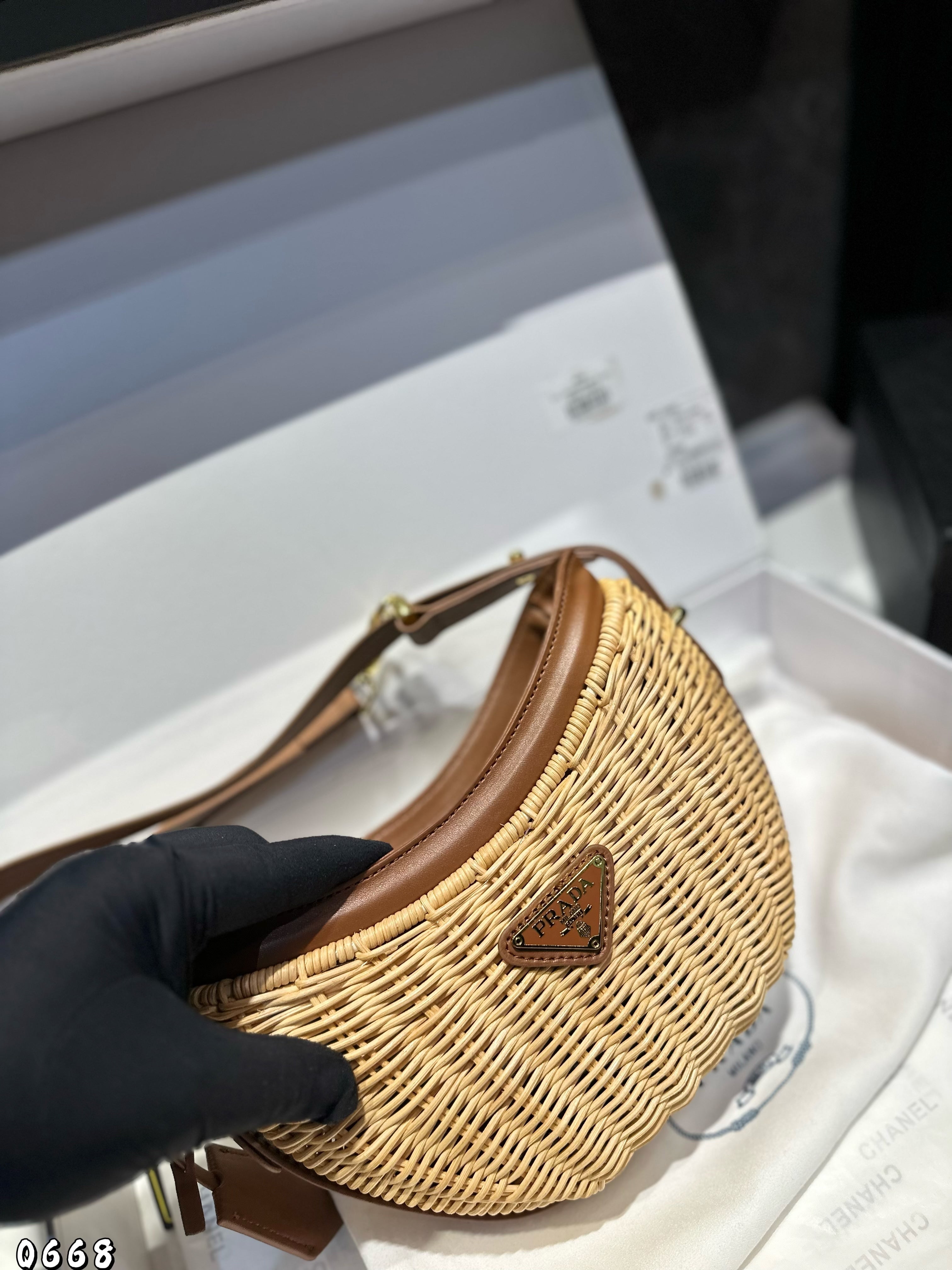 PRA* 25SS Woven Bag