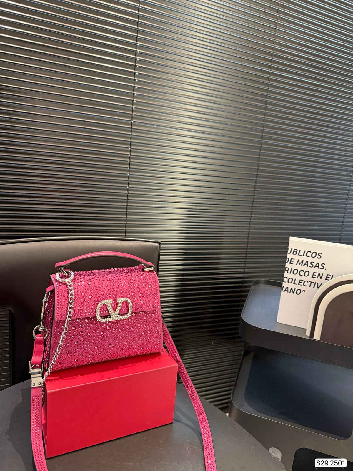 Valenti* 25SS diamond tote bag