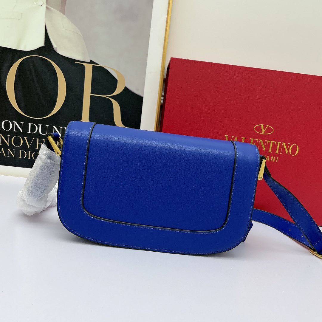 Valent*Large Metal Logo Bag