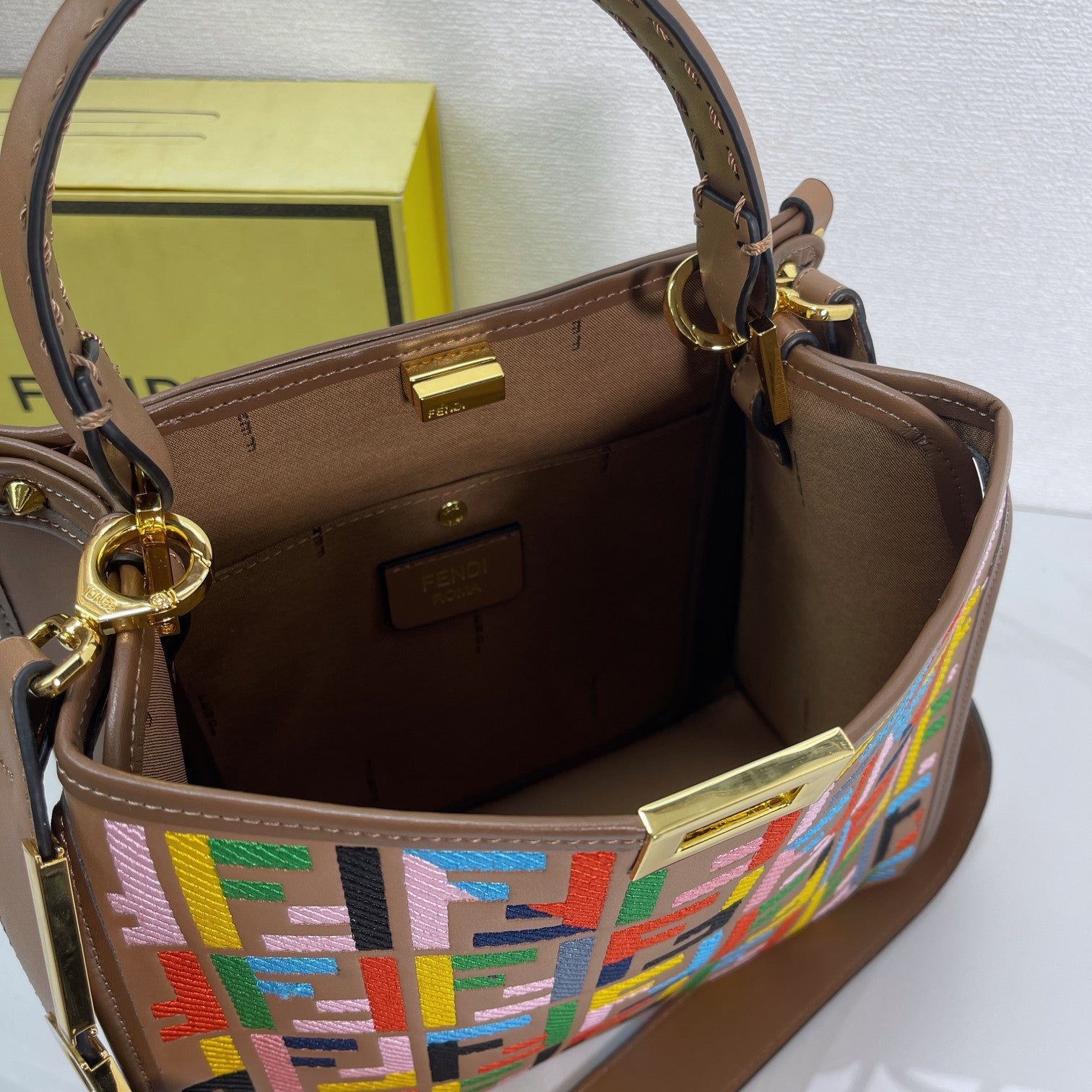 FEN* 25SS Tote Bag