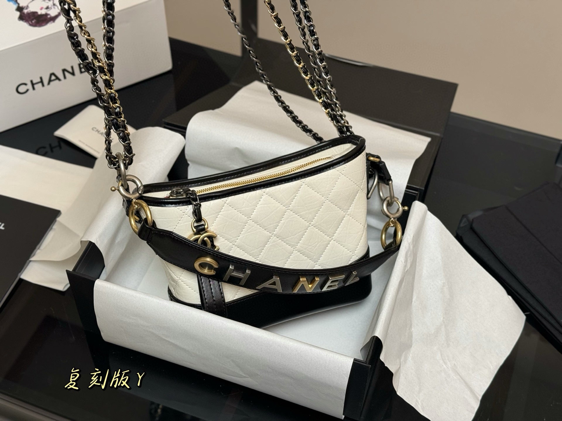 CHAN* 25SS Hobo Bag
