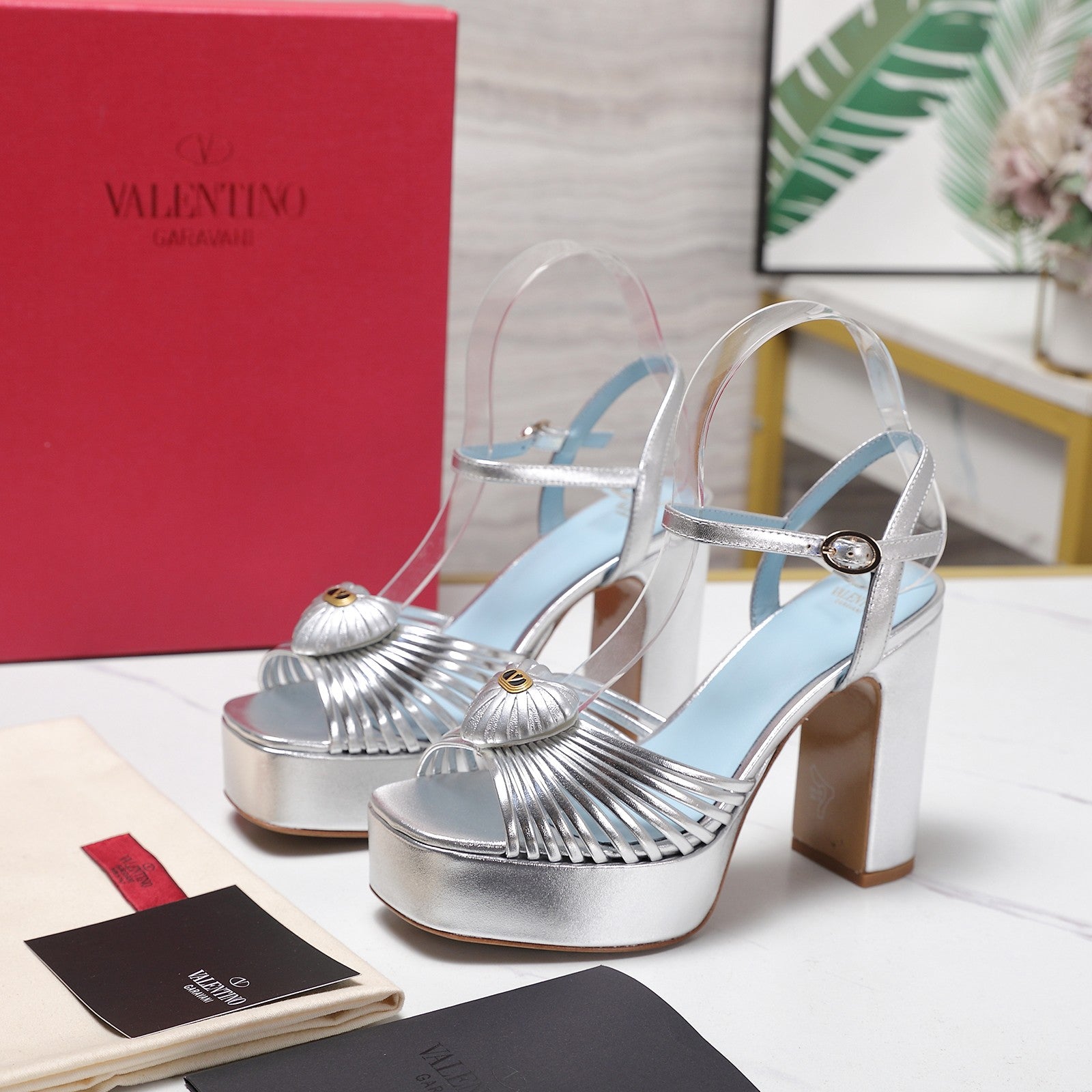 Valentin* 25SS high-heeled platform sandals