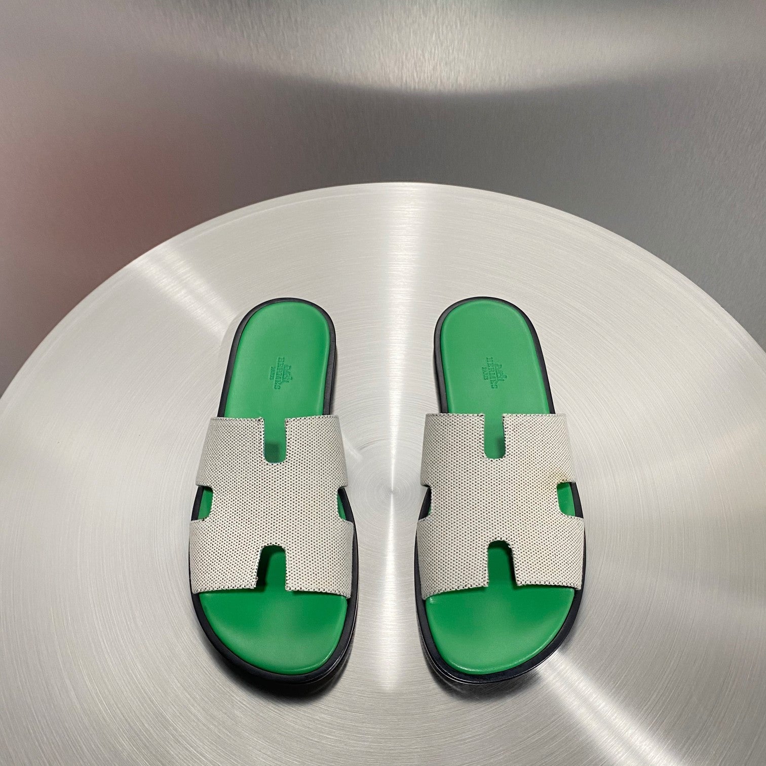 HER* Beach Slippers