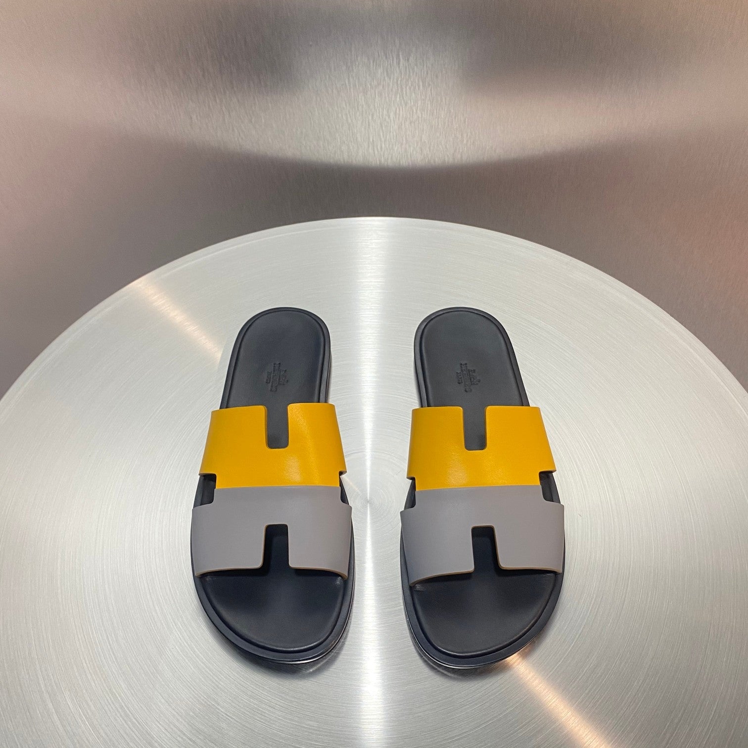 HER* Beach Slippers
