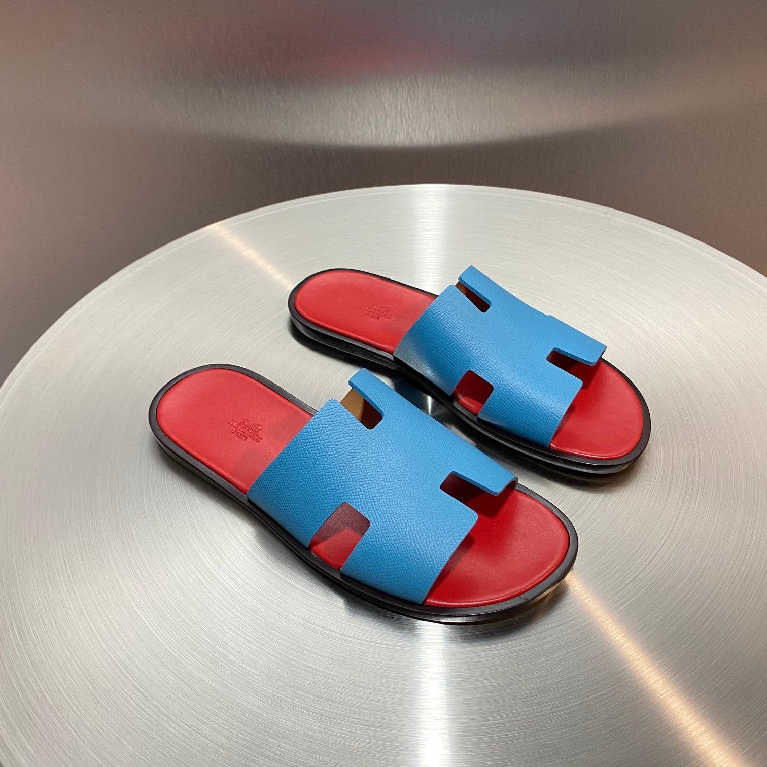 HER* Beach Slippers