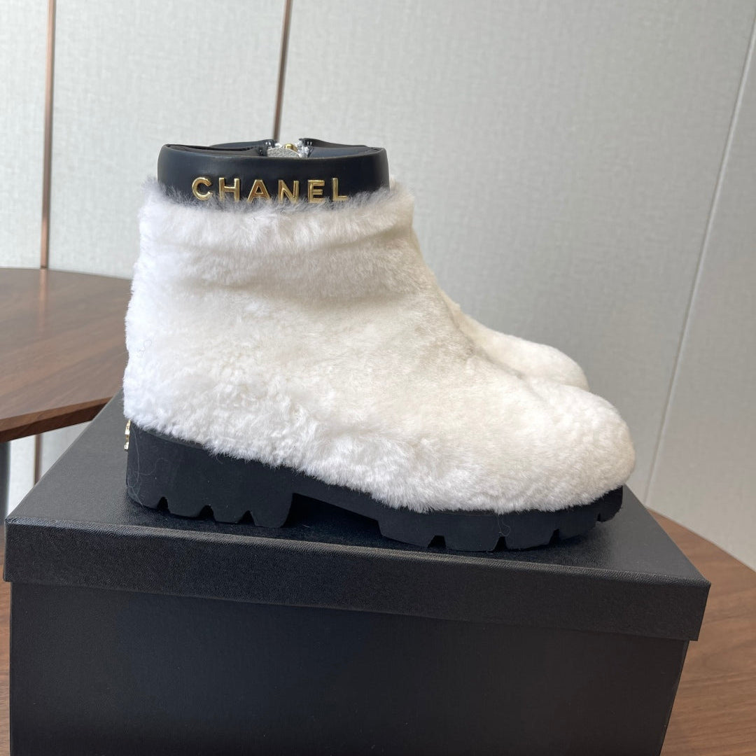CHAN* 25SS wool zip-up boots