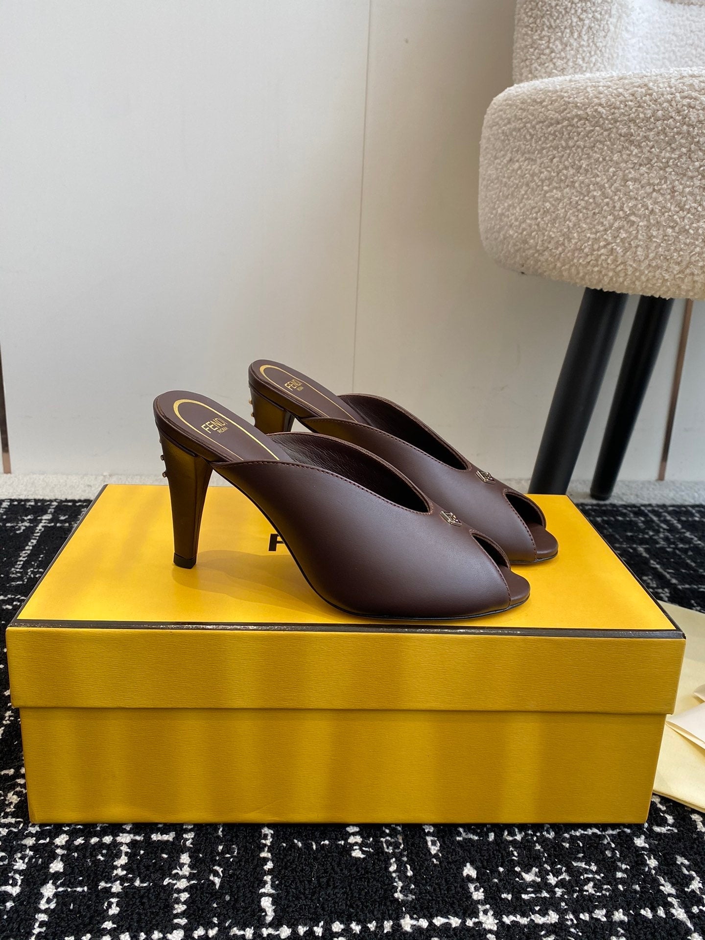 FEN* New Round Toe Fish Mouth High Heel Slippers