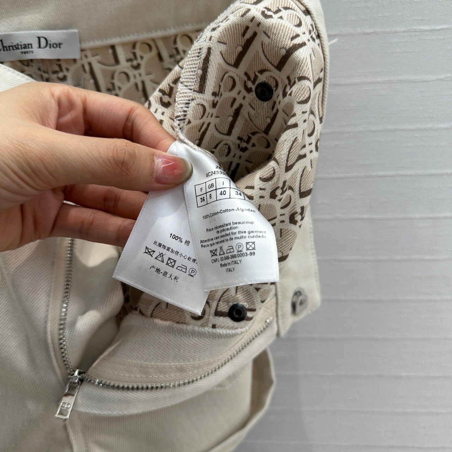 Dior double-pocket denim shorts (promotional item)