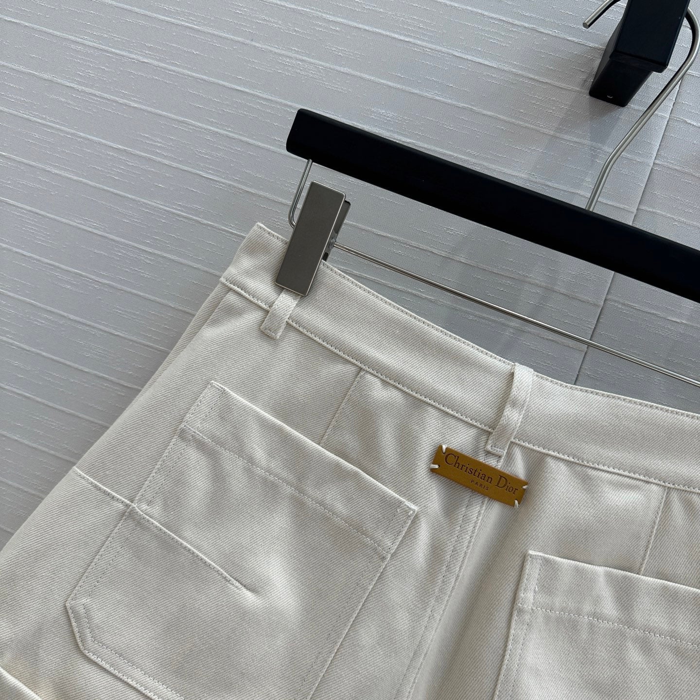 Dior double-pocket denim shorts (promotional item)