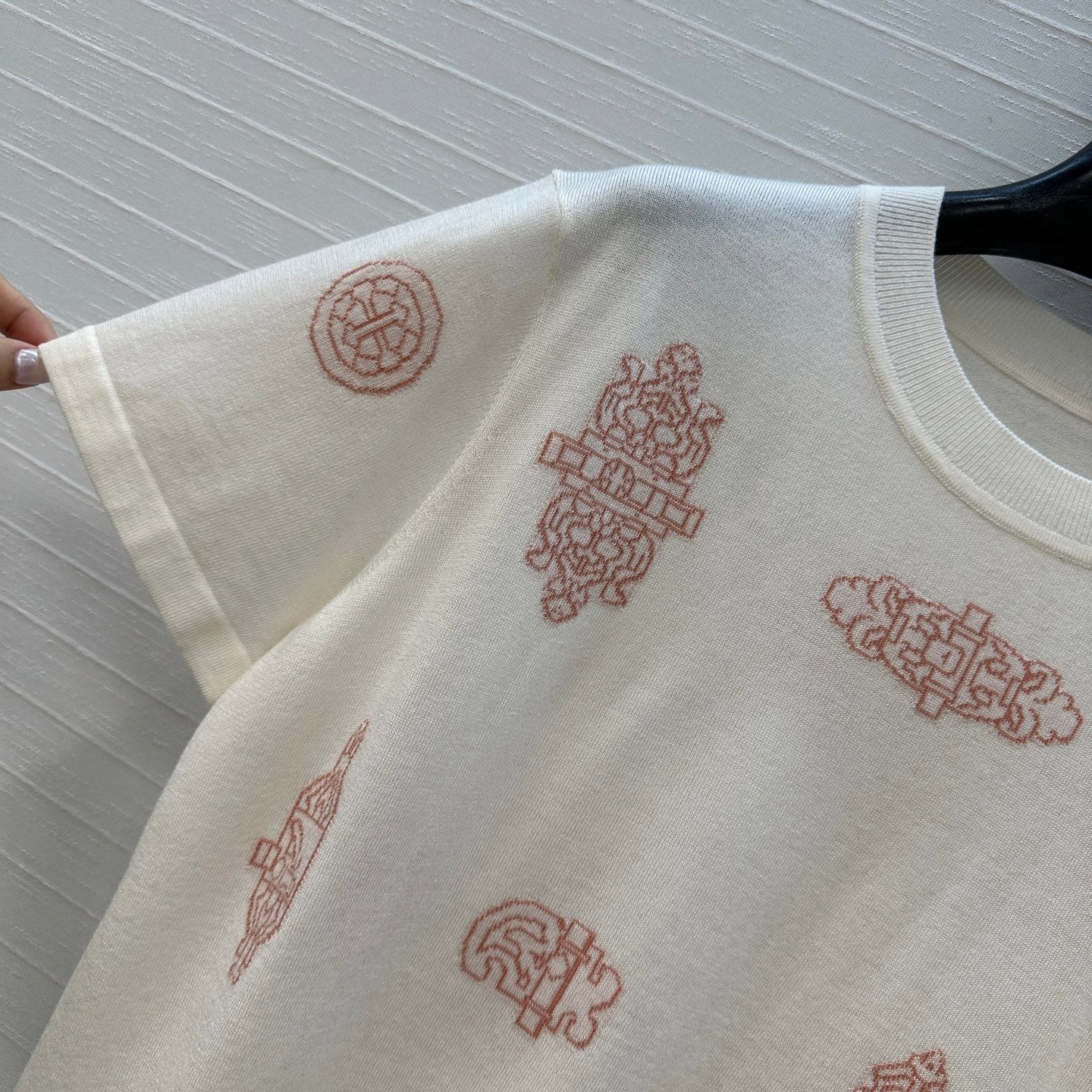 Hermès 26 Jacquard Short-Sleeved Knit Shirt