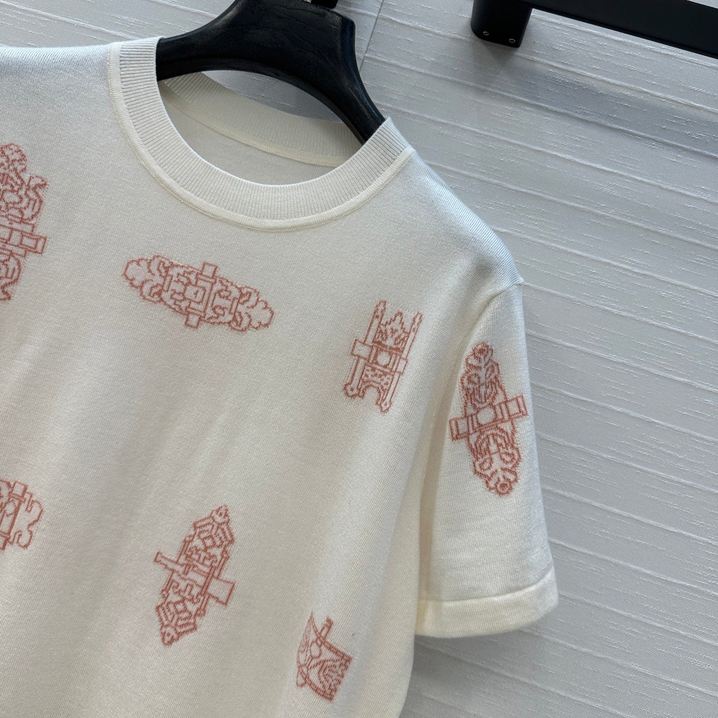 Hermès 26 Jacquard Short-Sleeved Knit Shirt