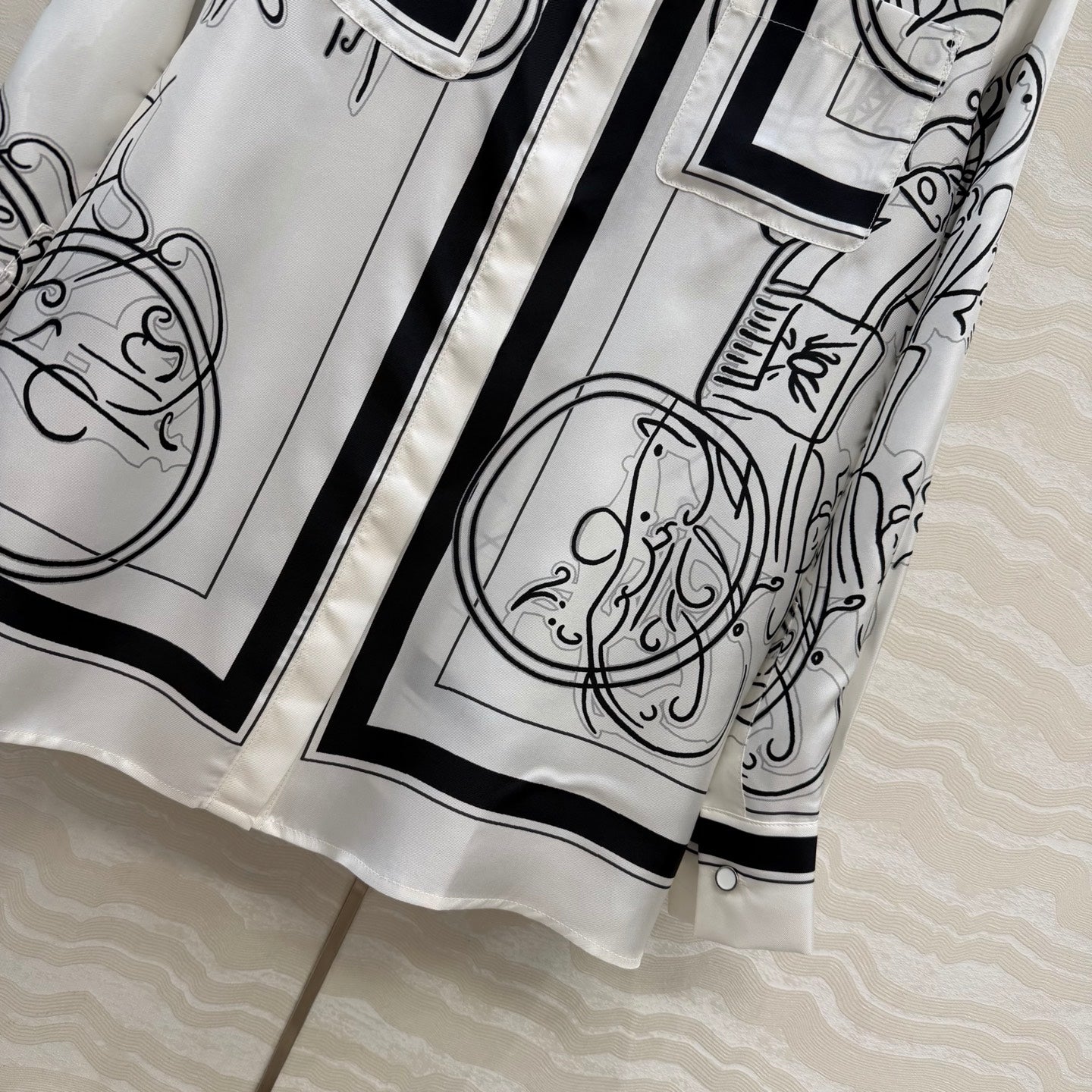 Hermès 2026 New Collection Silk Shirt and Straight-Leg Trousers