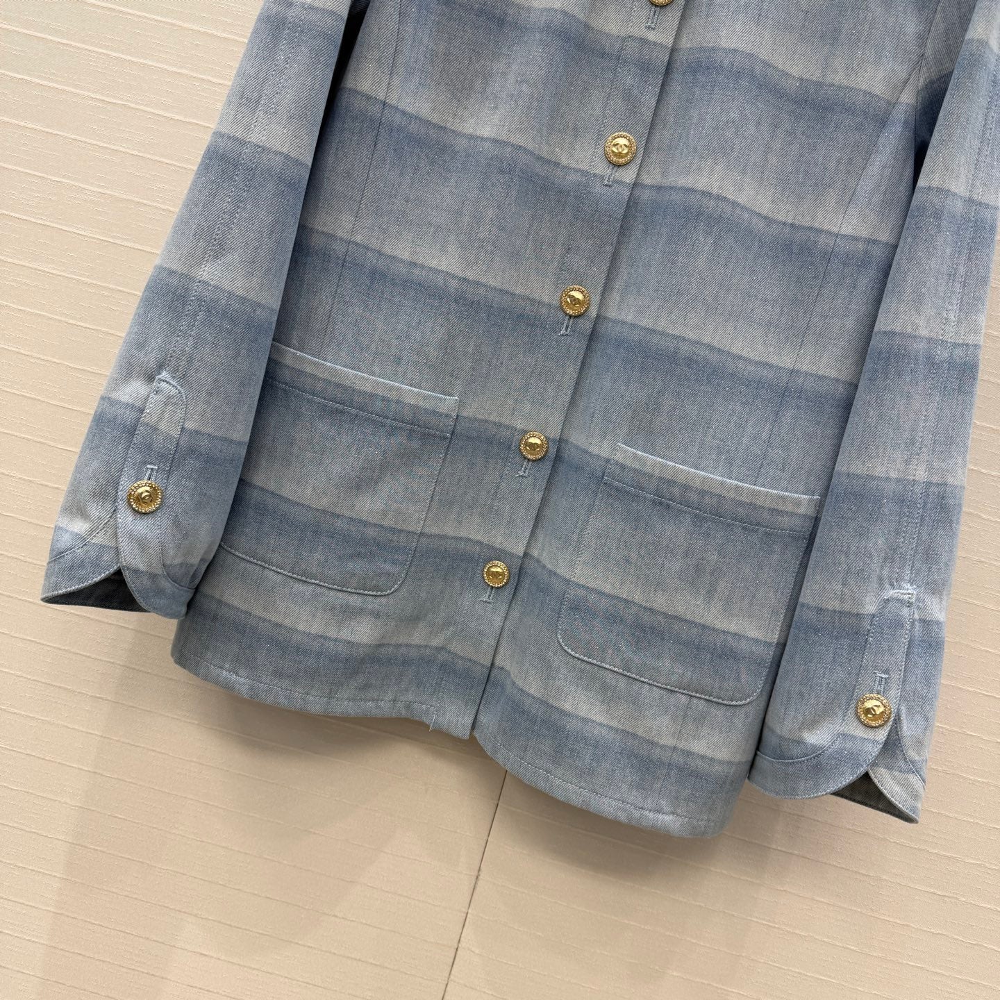 Chanel 26SS Resort Collection: Denim Jacket / High-Waisted Wide-Leg Trousers