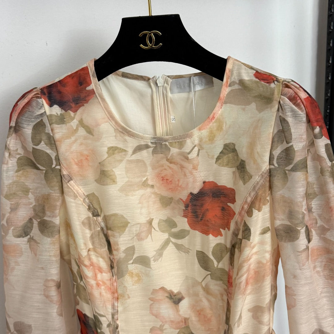 Fitted Dress with Colorful Rose Print and Lace Paneling