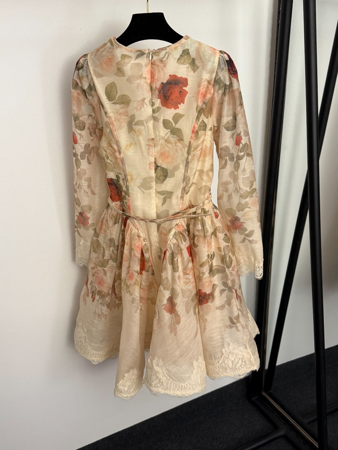 Fitted Dress with Colorful Rose Print and Lace Paneling