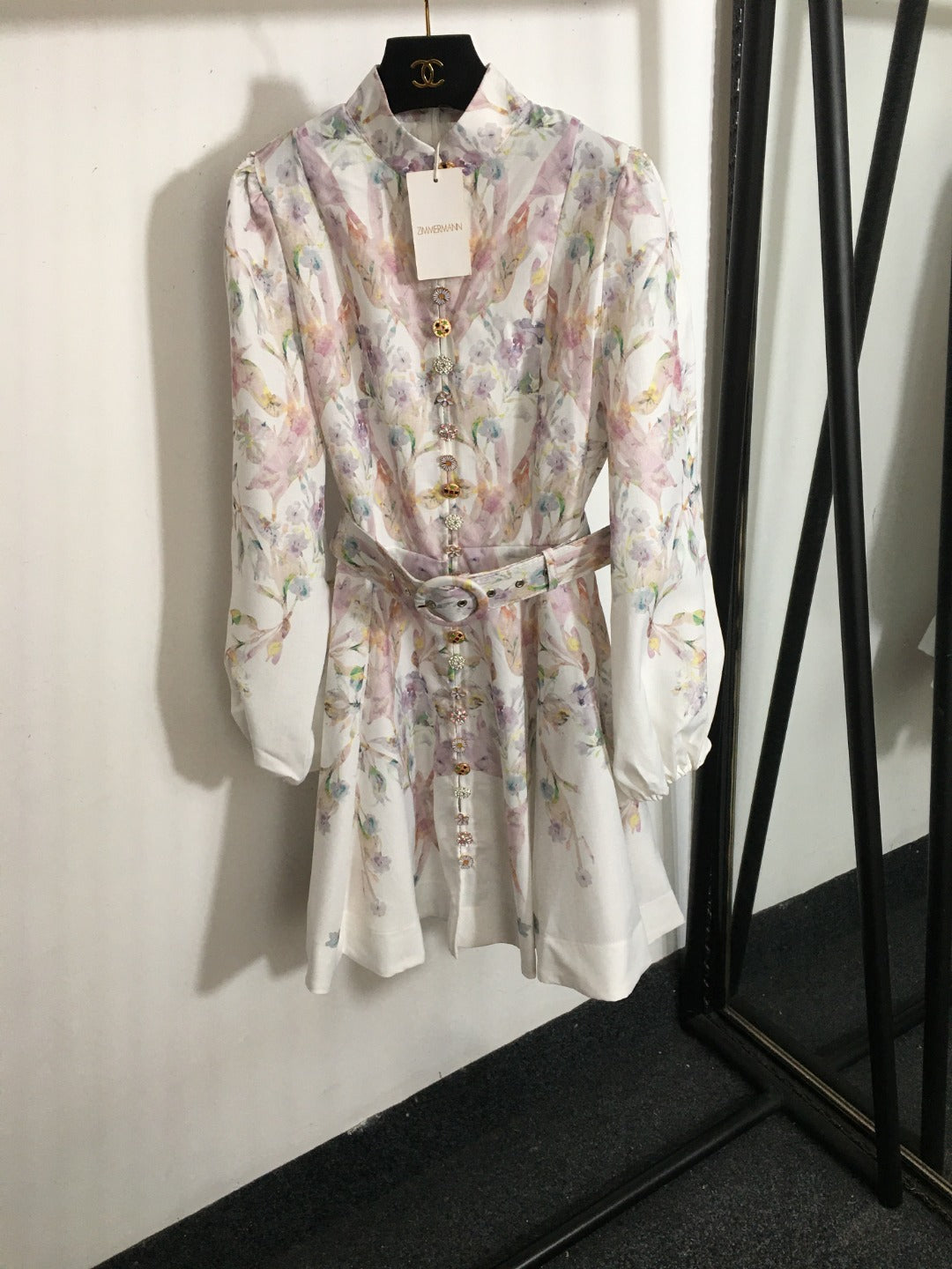 Elegant, Intricately Crafted Dress with Floral Print, Stand Collar, and Cinched Waist