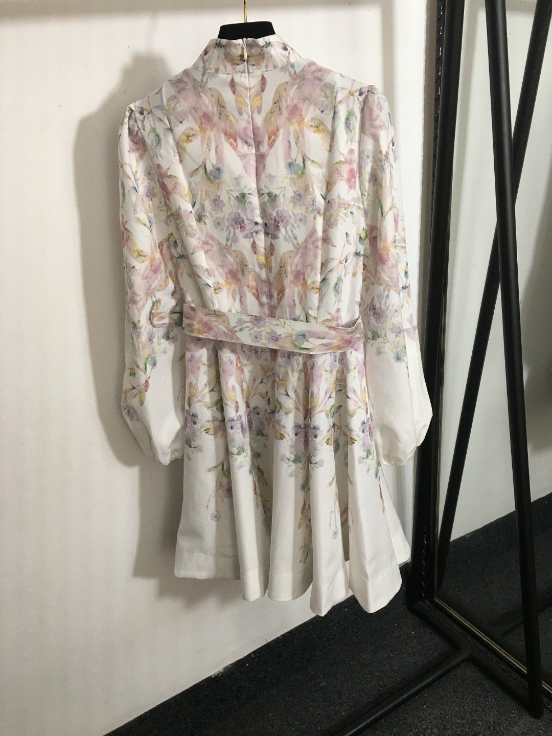 Elegant, Intricately Crafted Dress with Floral Print, Stand Collar, and Cinched Waist