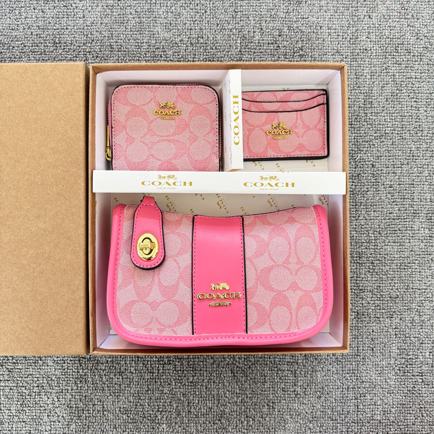Coh Gift Box Bag