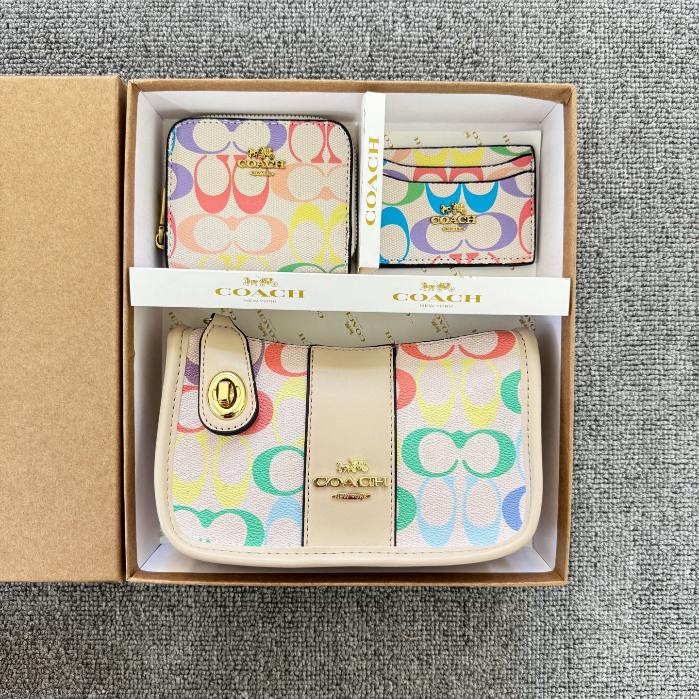 Coh Gift Box Bag