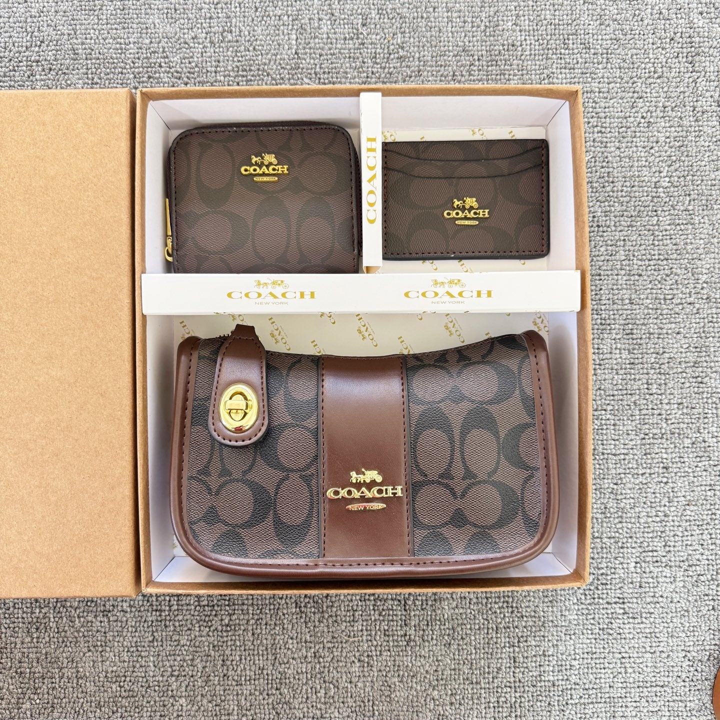 Coh Gift Box Bag