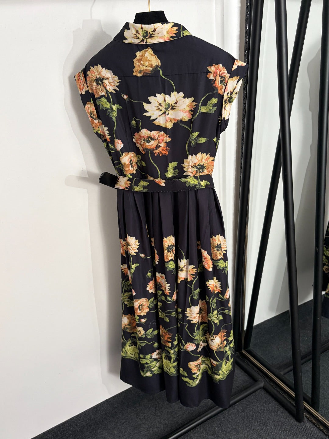 2026 New Waist-Defining Dress
