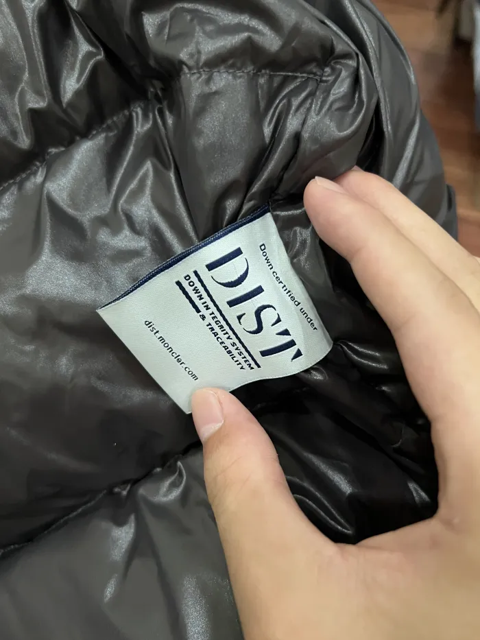 2025 Thickened, Warm, and Cold-Resistant Outerwear