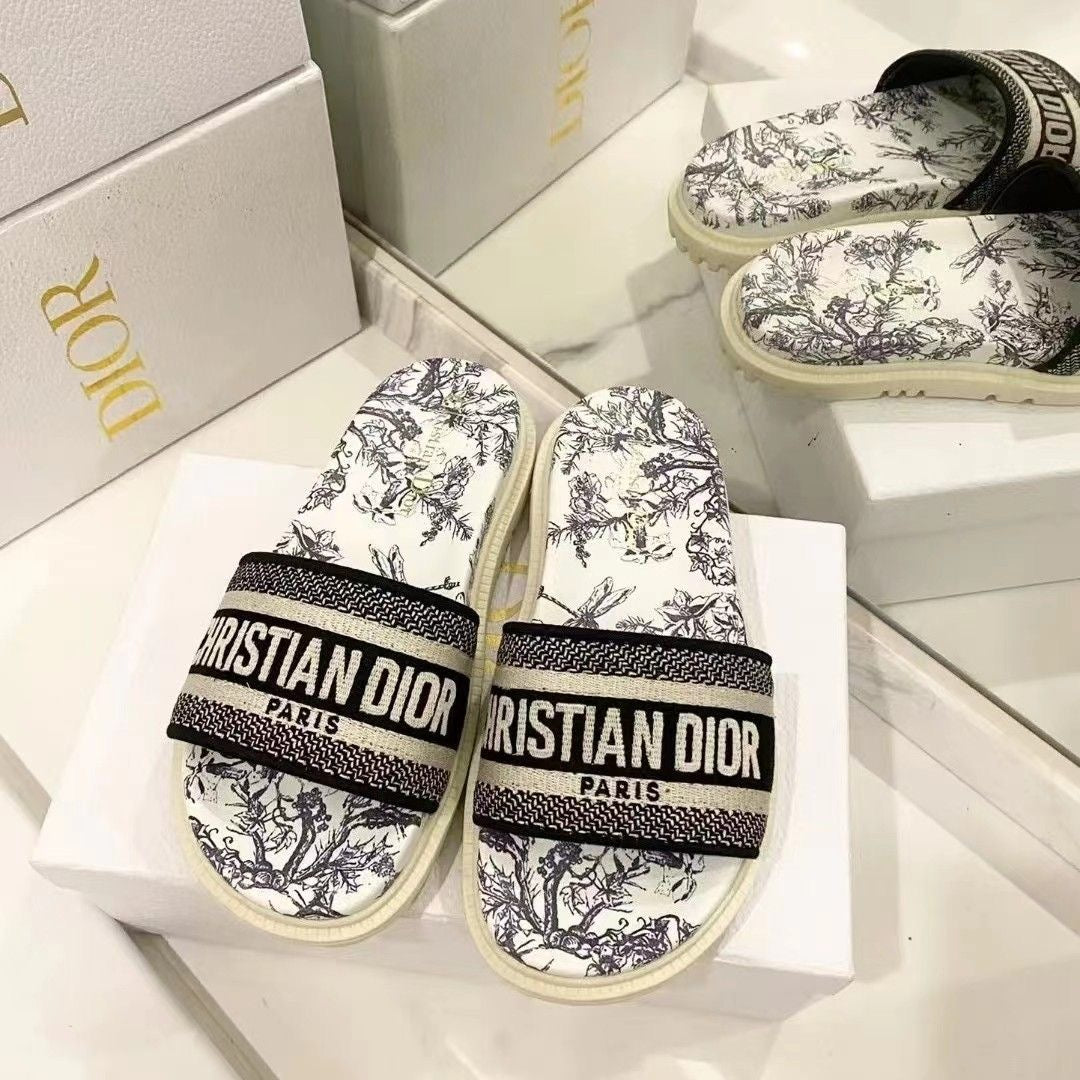 23 Summer thick-soled height-boosting super soft slippers